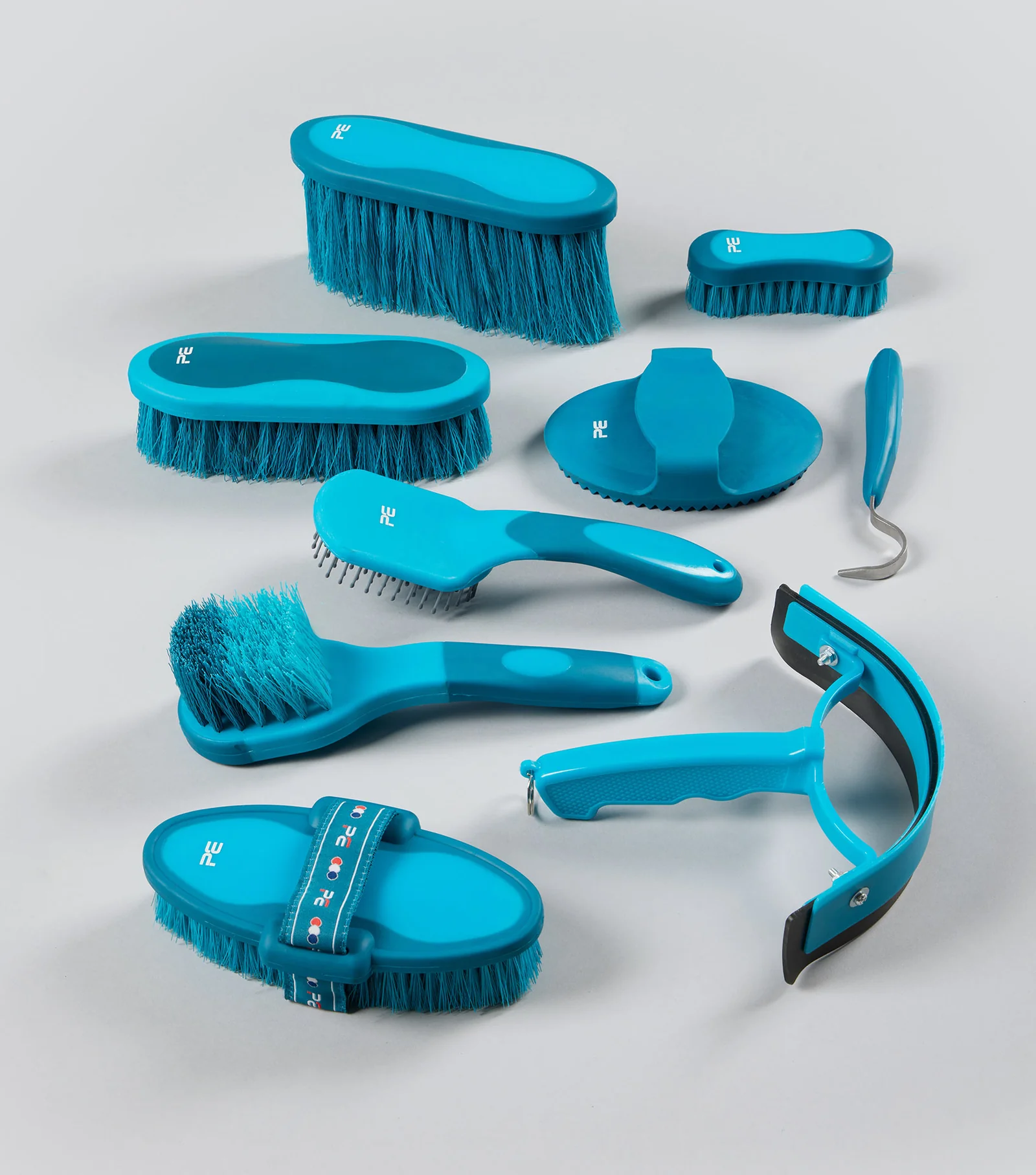 Premier Equine - Soft-Touch Grooming Kit Set - 9 Pieces - Various Colours - Image 2